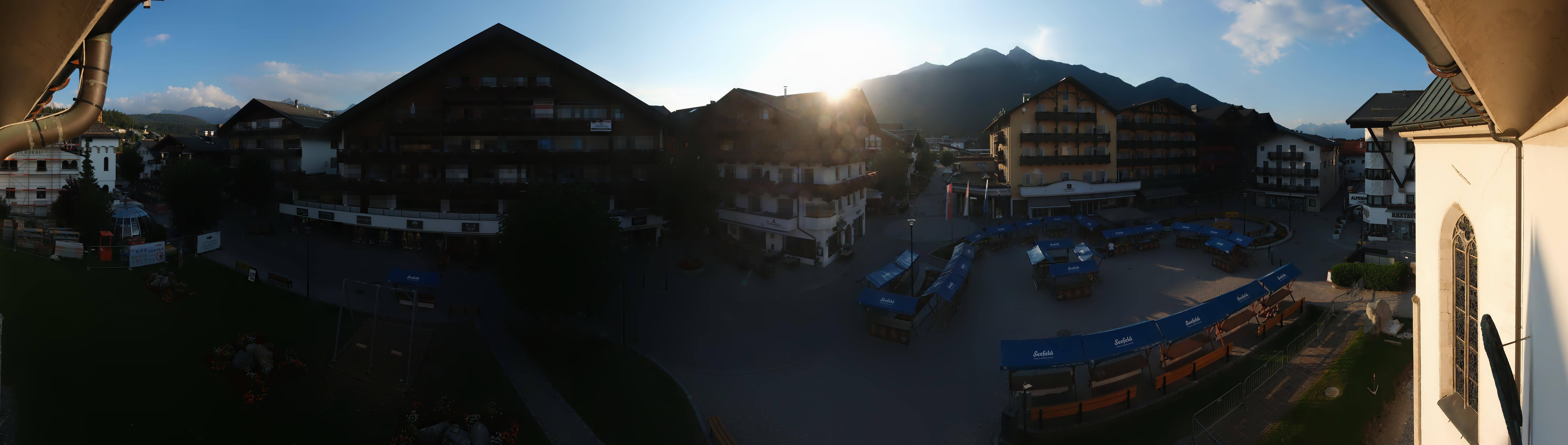 Archiv Foto Webcam Dorfplatz, Seefeld in Tirol