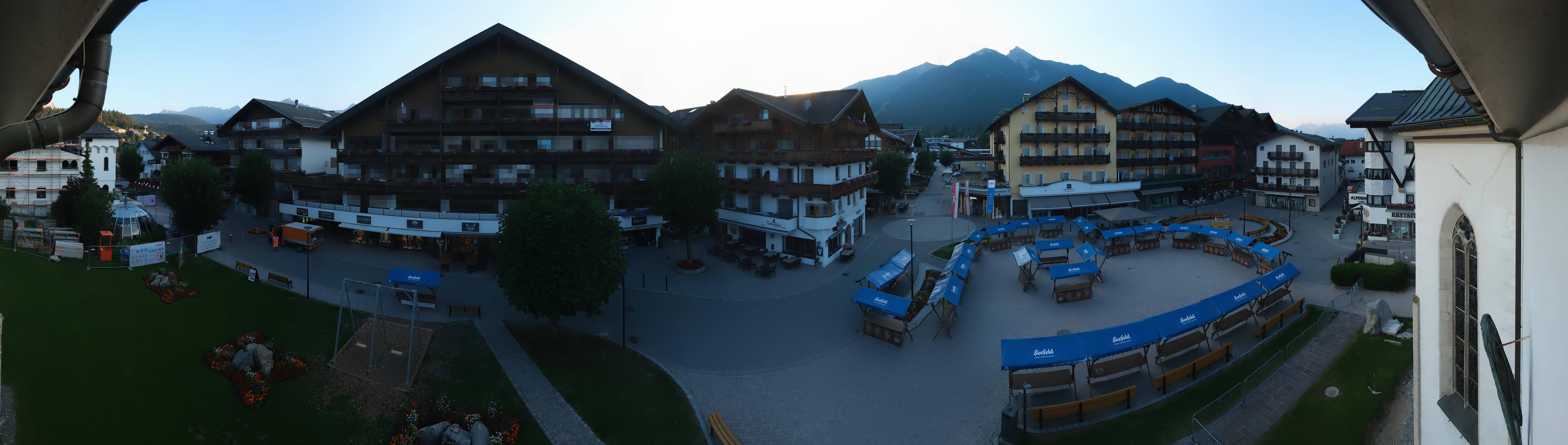 Archiv Foto Webcam Dorfplatz, Seefeld in Tirol