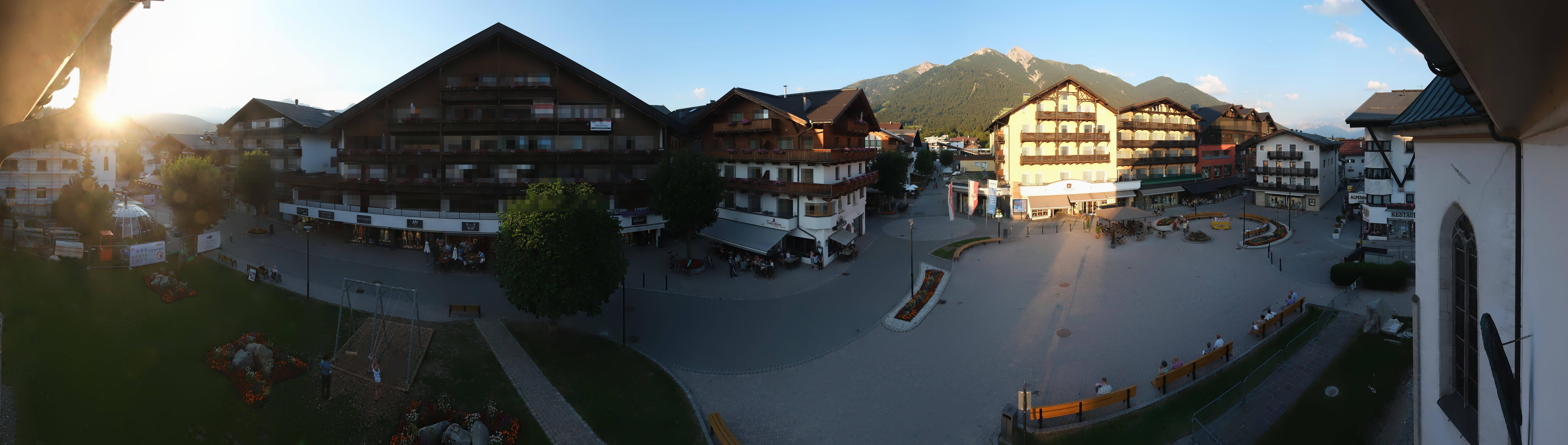 Archiv Foto Webcam Dorfplatz, Seefeld in Tirol