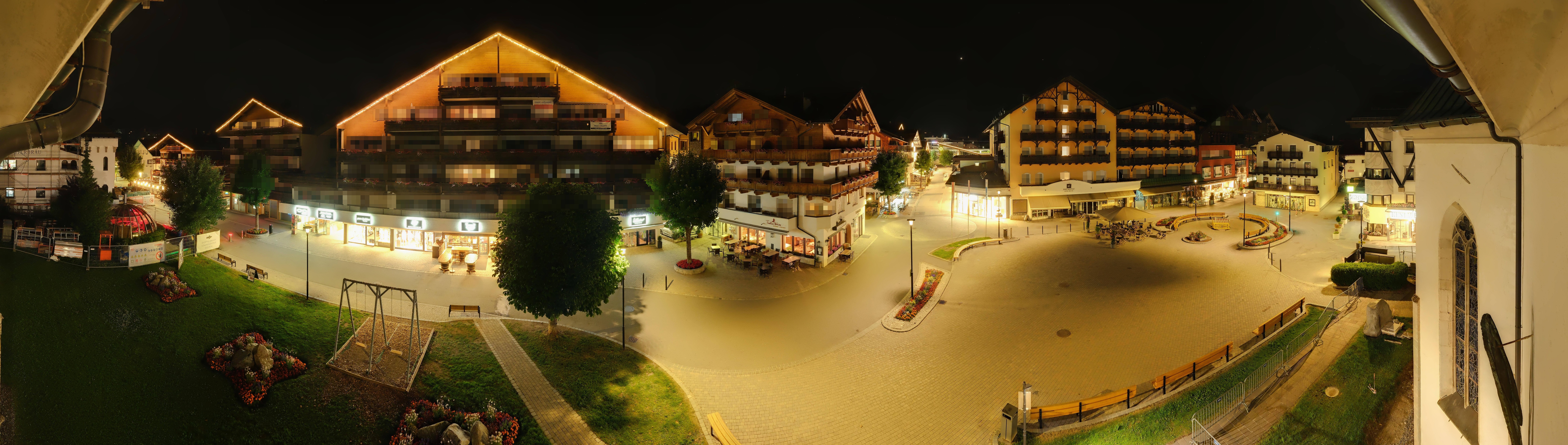 Archiv Foto Webcam Dorfplatz, Seefeld in Tirol