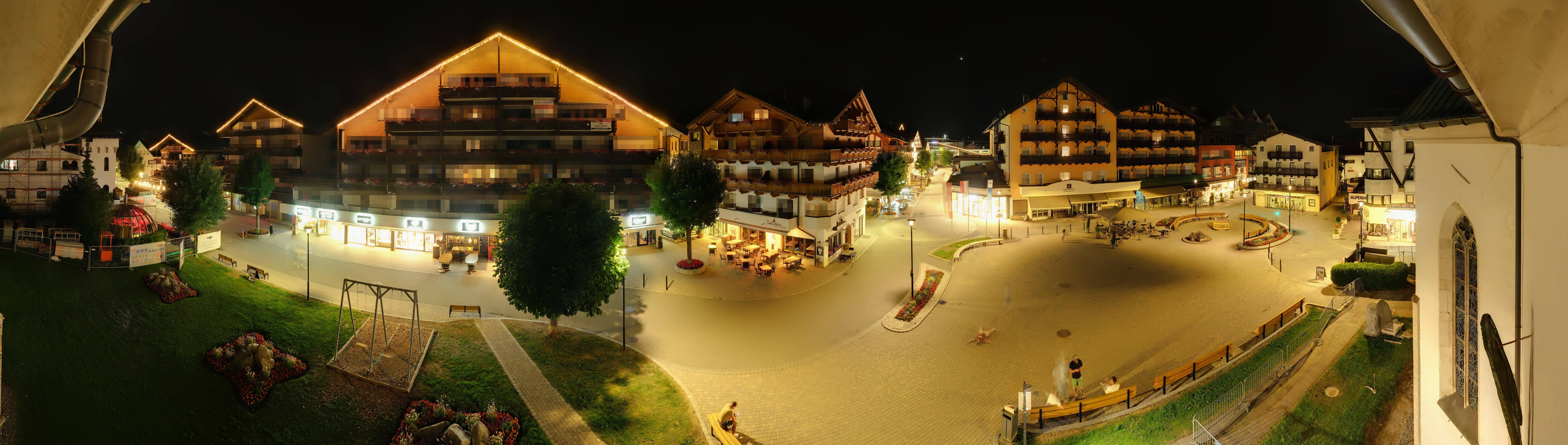 Archiv Foto Webcam Dorfplatz, Seefeld in Tirol