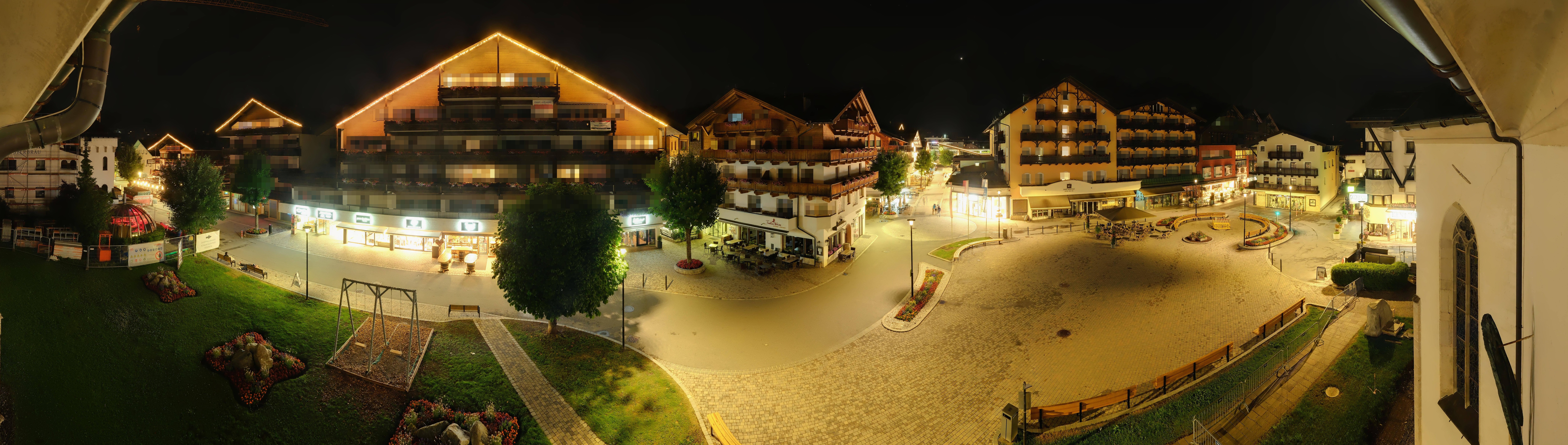 Archiv Foto Webcam Dorfplatz, Seefeld in Tirol