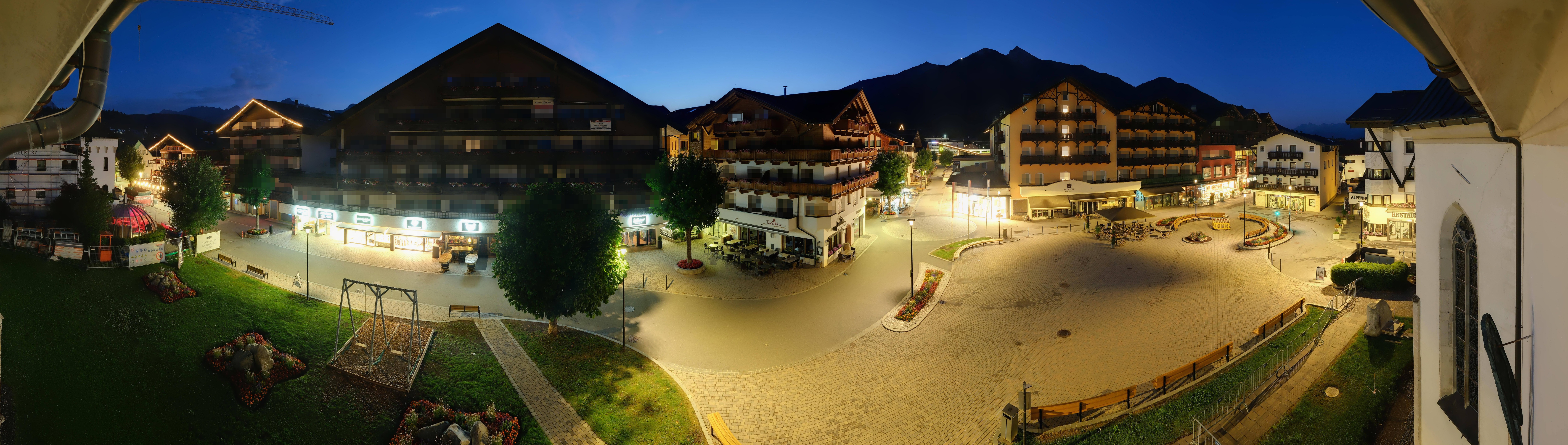 Archiv Foto Webcam Dorfplatz, Seefeld in Tirol