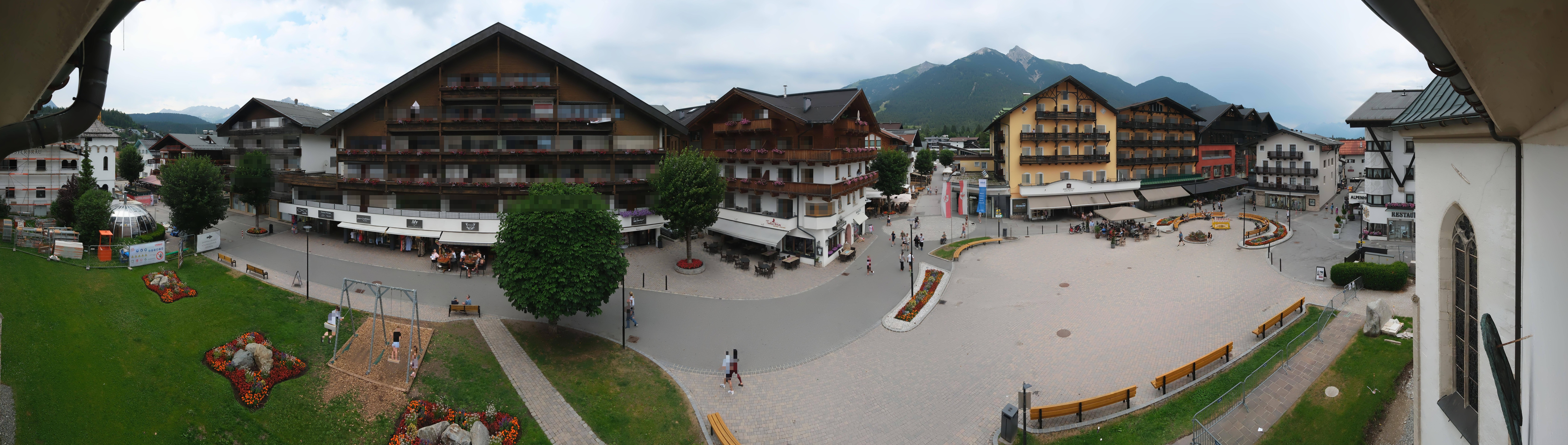 Archiv Foto Webcam Dorfplatz, Seefeld in Tirol