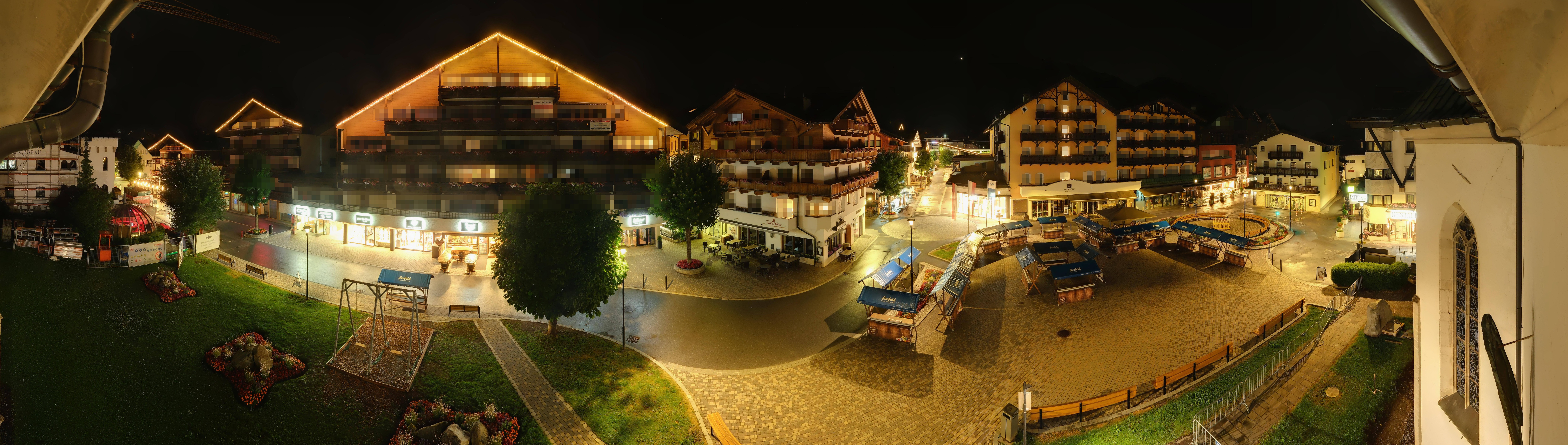 Archiv Foto Webcam Dorfplatz, Seefeld in Tirol