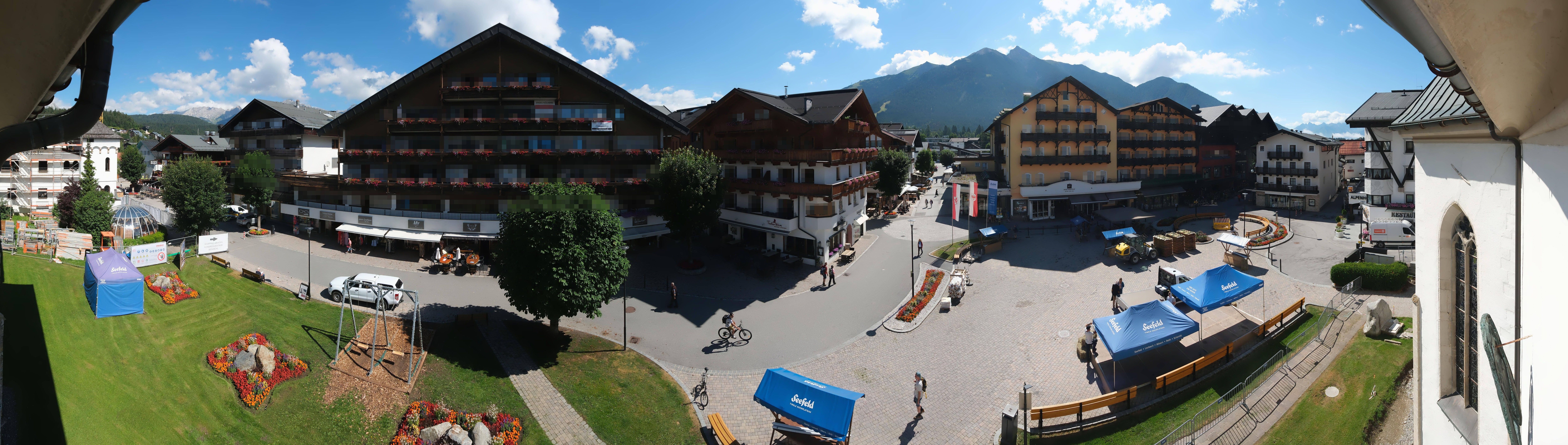 Archiv Foto Webcam Dorfplatz, Seefeld in Tirol