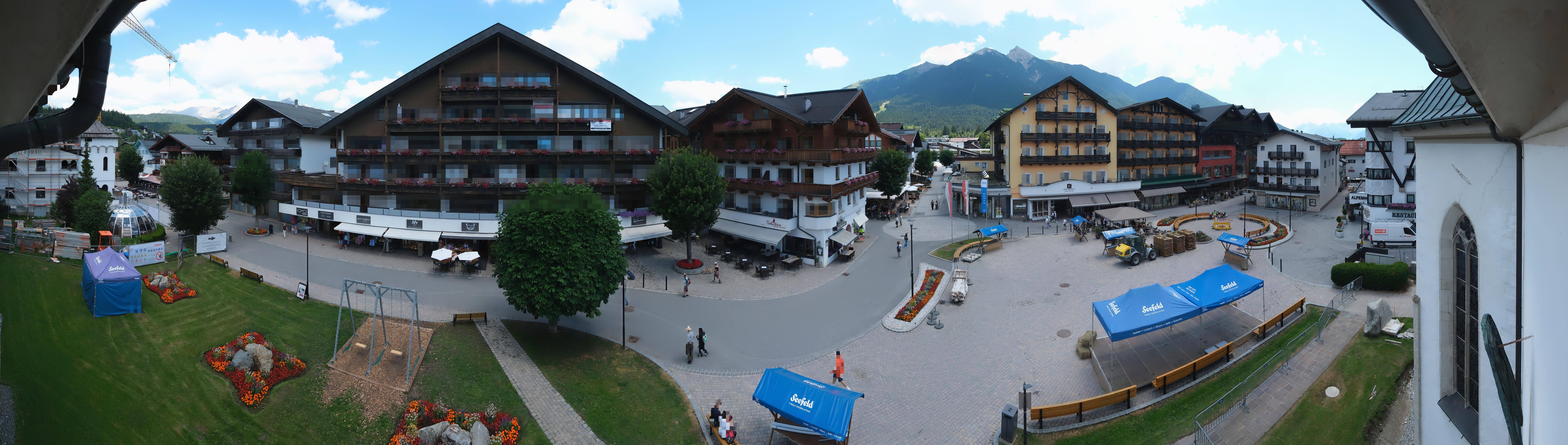 Archiv Foto Webcam Dorfplatz, Seefeld in Tirol
