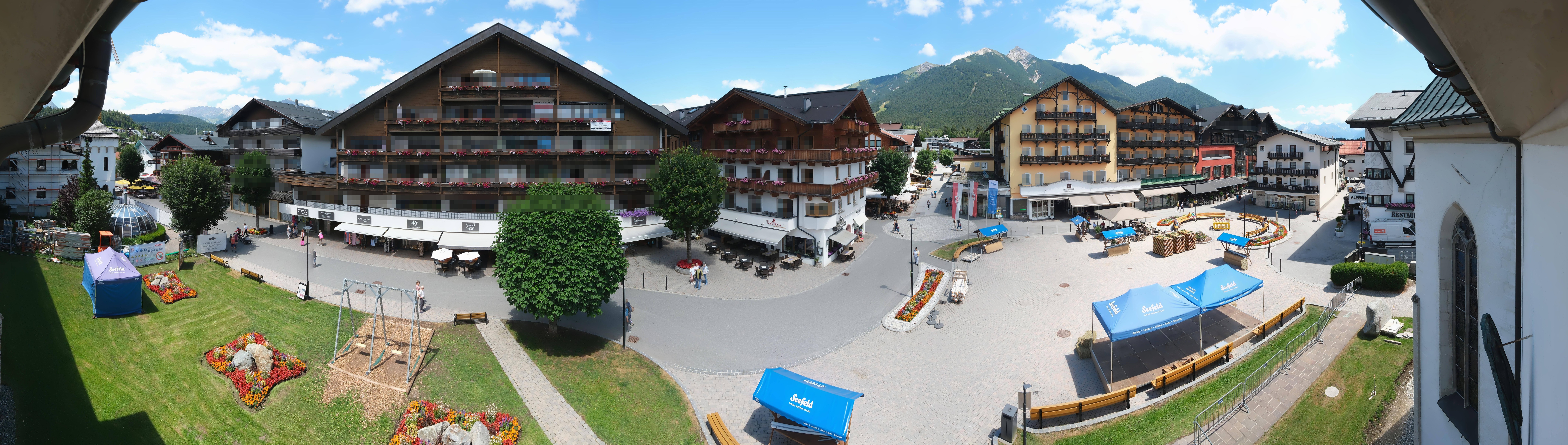 Archiv Foto Webcam Dorfplatz, Seefeld in Tirol