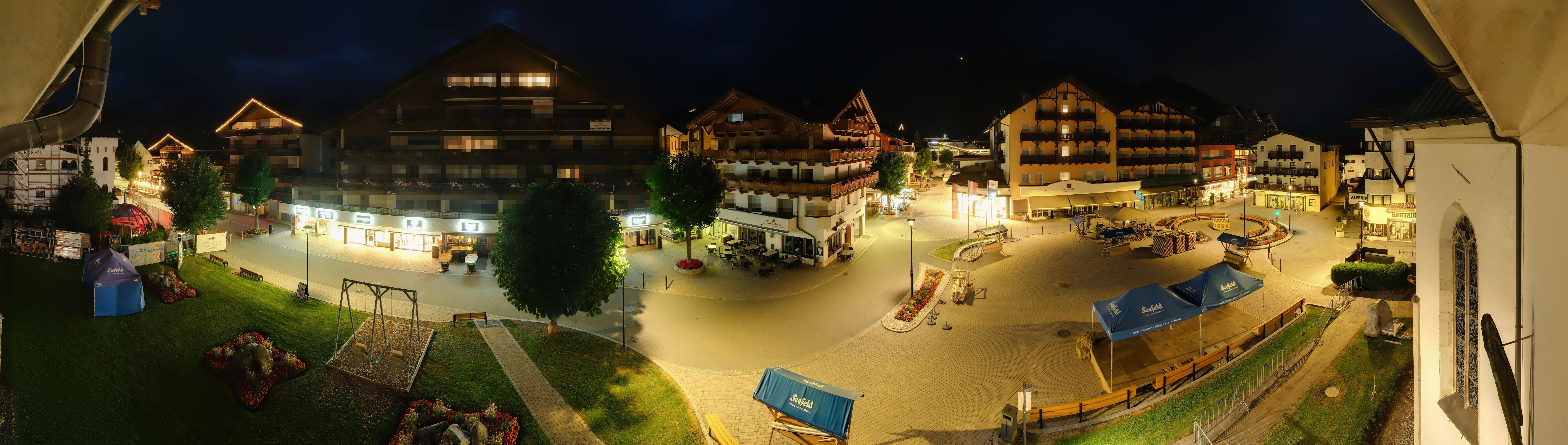Archiv Foto Webcam Dorfplatz, Seefeld in Tirol