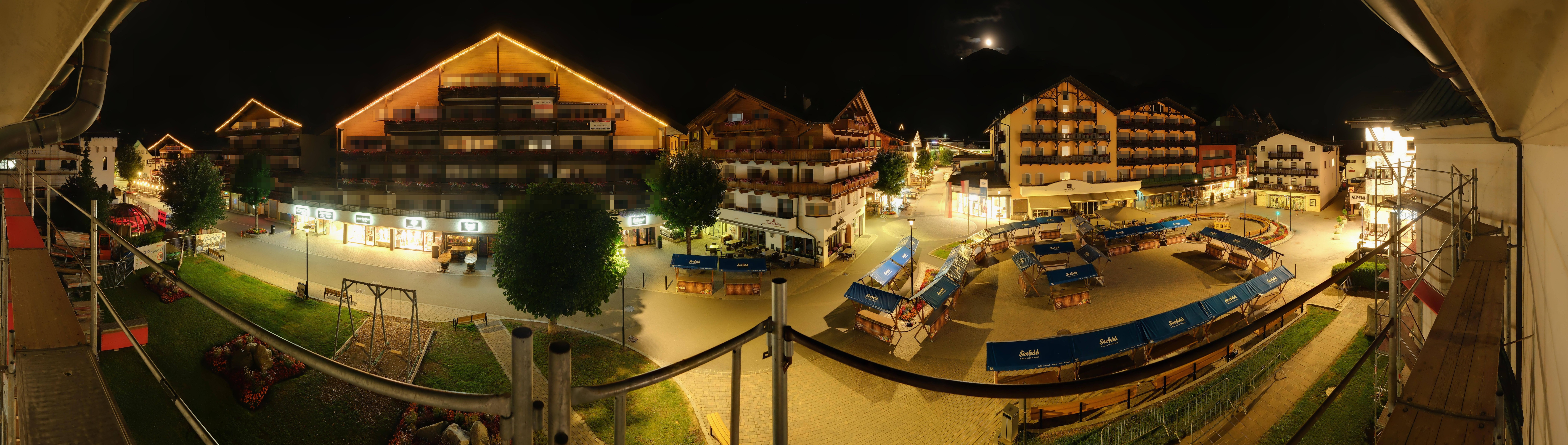 Archiv Foto Webcam Dorfplatz, Seefeld in Tirol