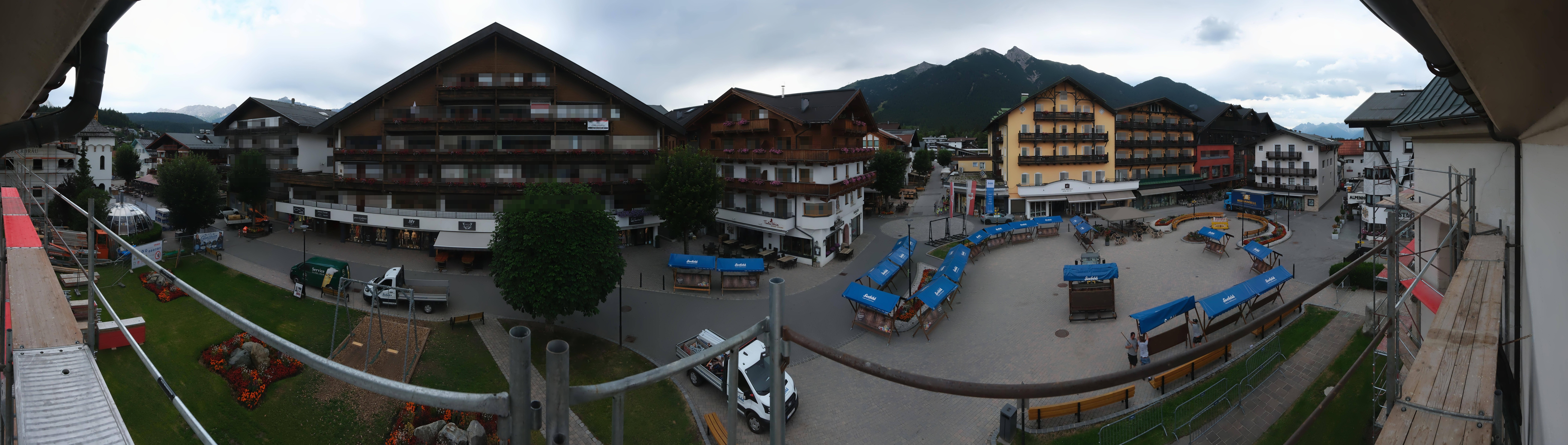 Archiv Foto Webcam Dorfplatz, Seefeld in Tirol