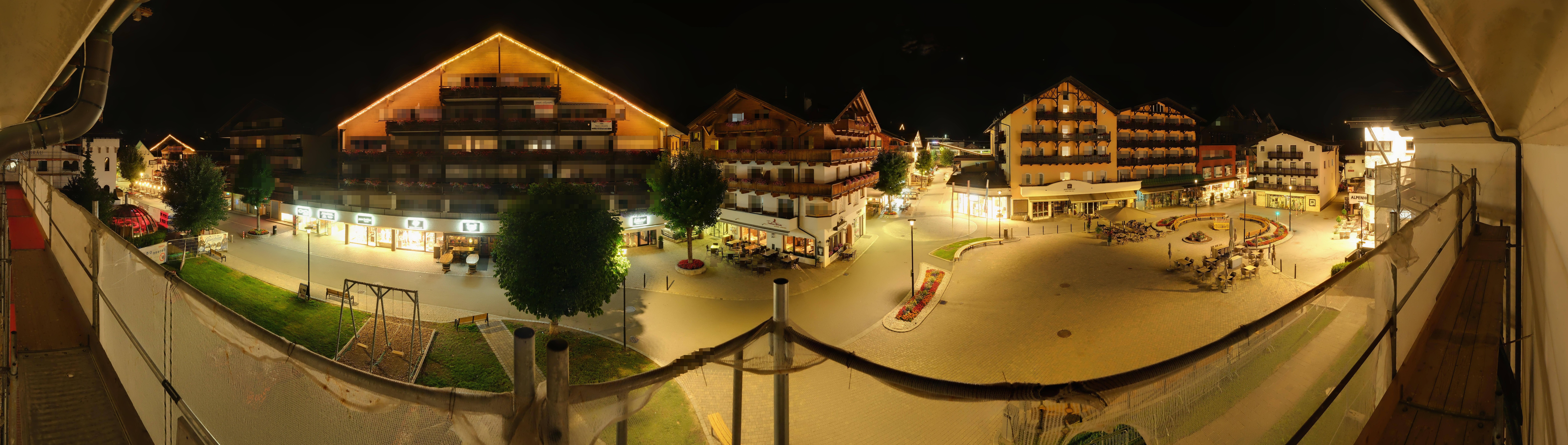 Archiv Foto Webcam Dorfplatz, Seefeld in Tirol