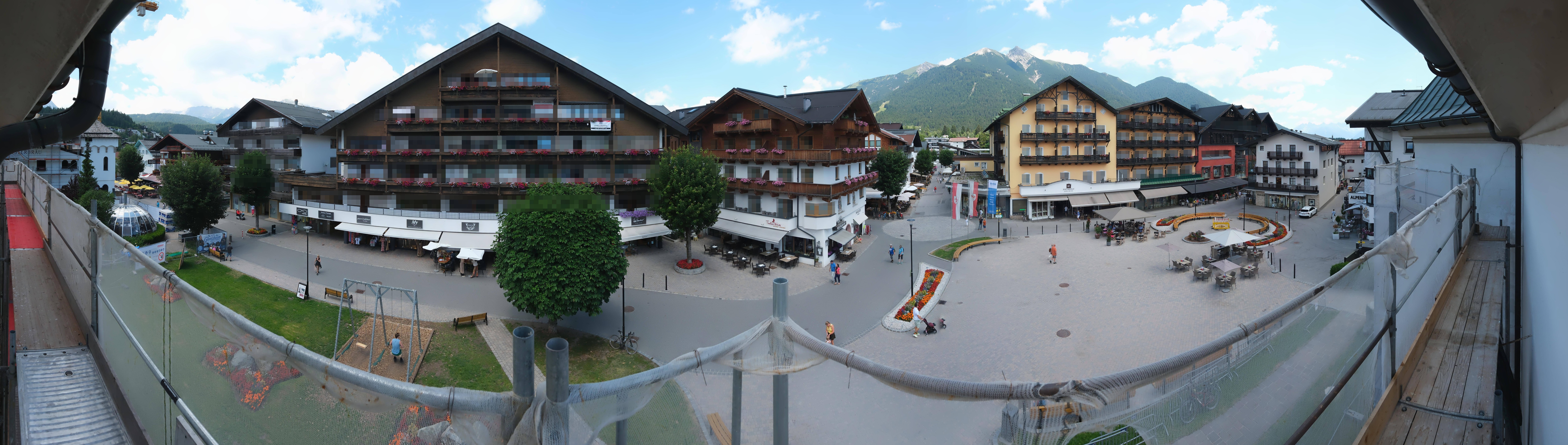 Archiv Foto Webcam Dorfplatz, Seefeld in Tirol