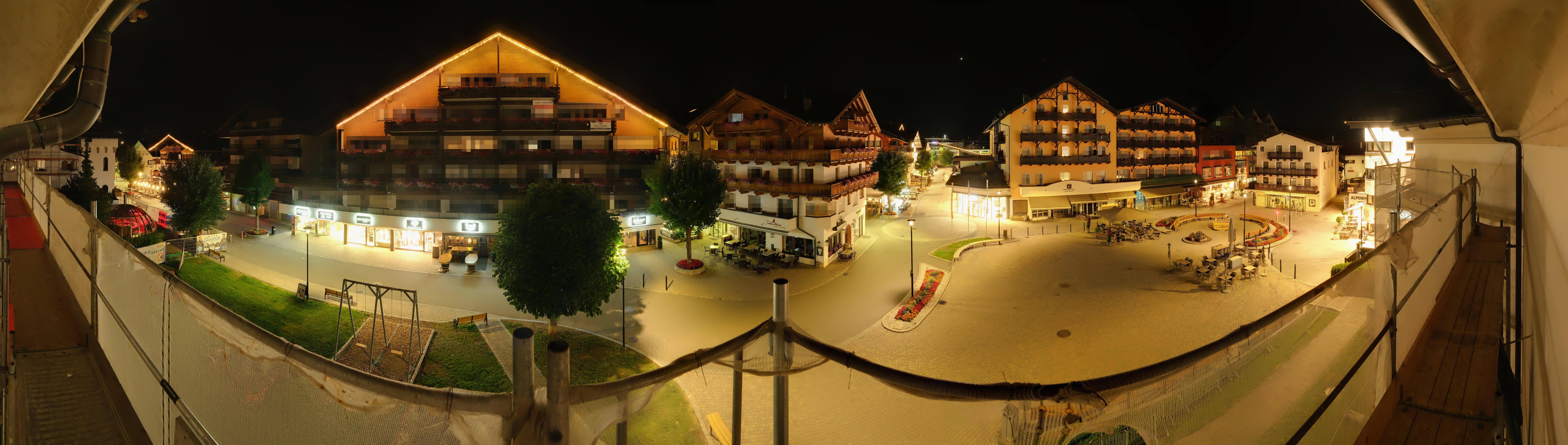 Archiv Foto Webcam Dorfplatz, Seefeld in Tirol
