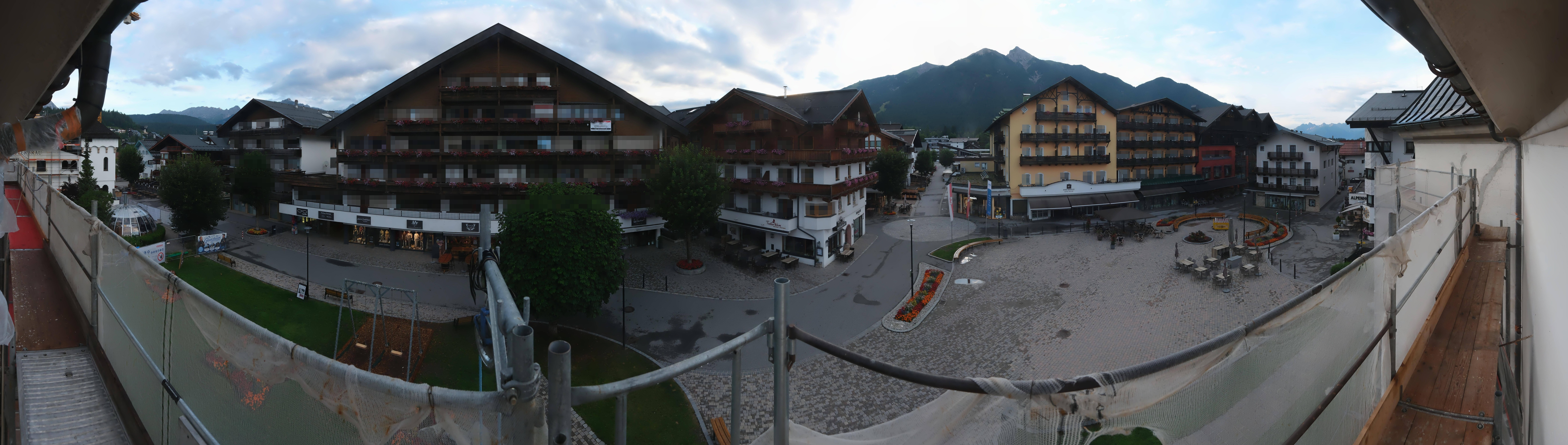 Archiv Foto Webcam Dorfplatz, Seefeld in Tirol