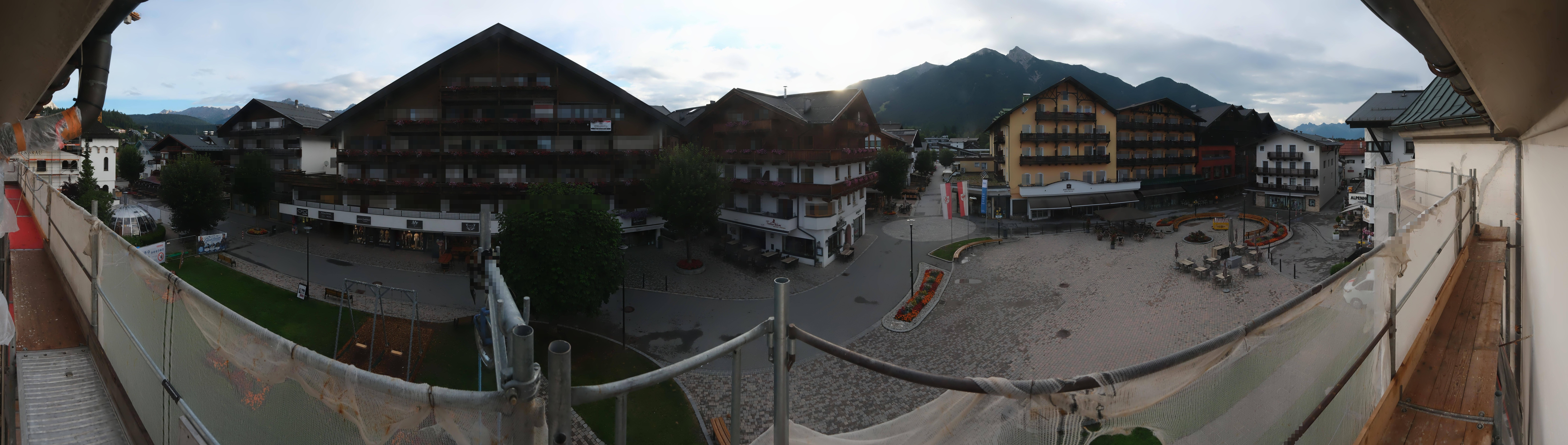 Archiv Foto Webcam Dorfplatz, Seefeld in Tirol