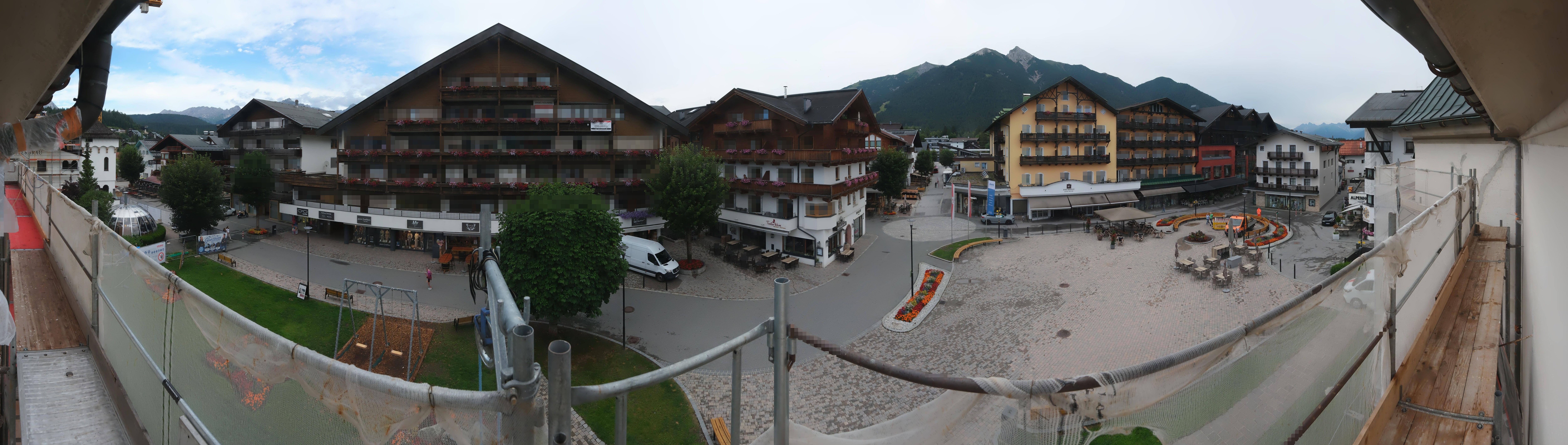 Archiv Foto Webcam Dorfplatz, Seefeld in Tirol