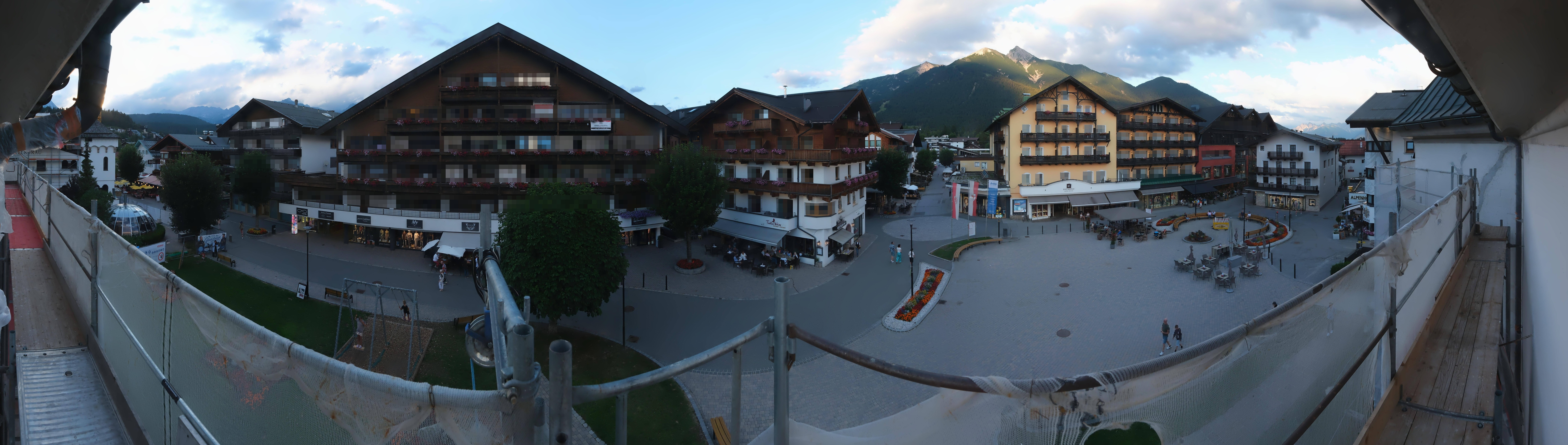 Archiv Foto Webcam Dorfplatz, Seefeld in Tirol