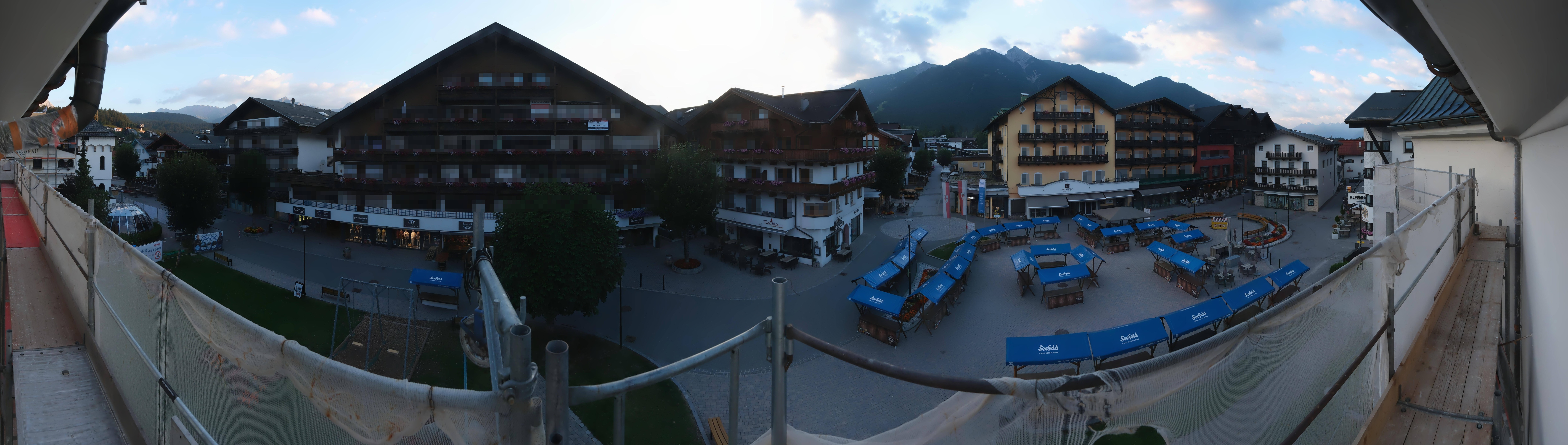 Archiv Foto Webcam Dorfplatz, Seefeld in Tirol