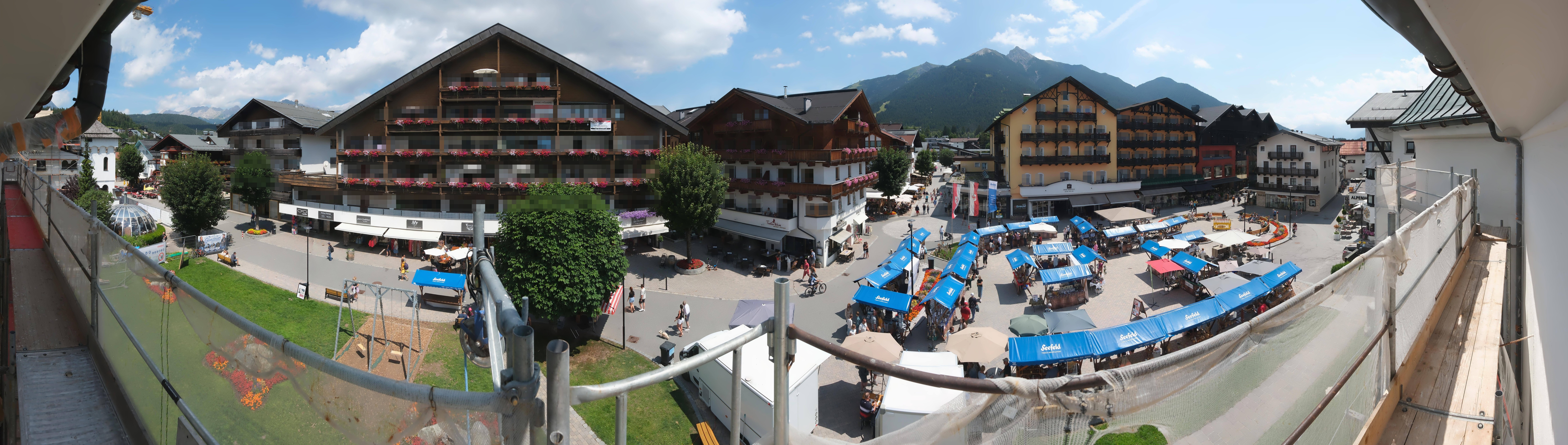 Archiv Foto Webcam Dorfplatz, Seefeld in Tirol