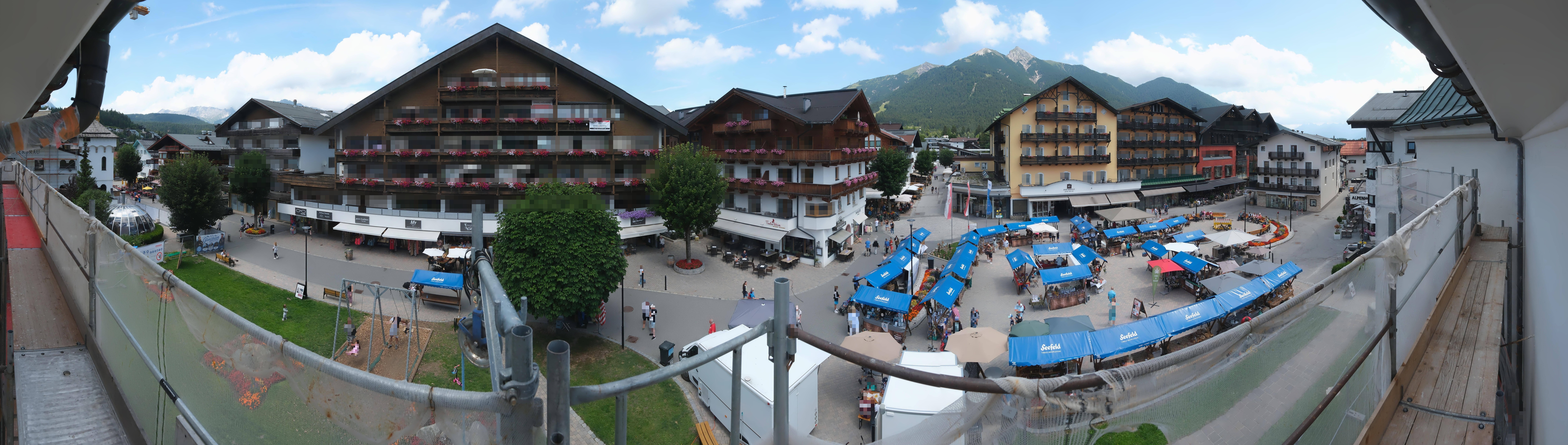 Archiv Foto Webcam Dorfplatz, Seefeld in Tirol
