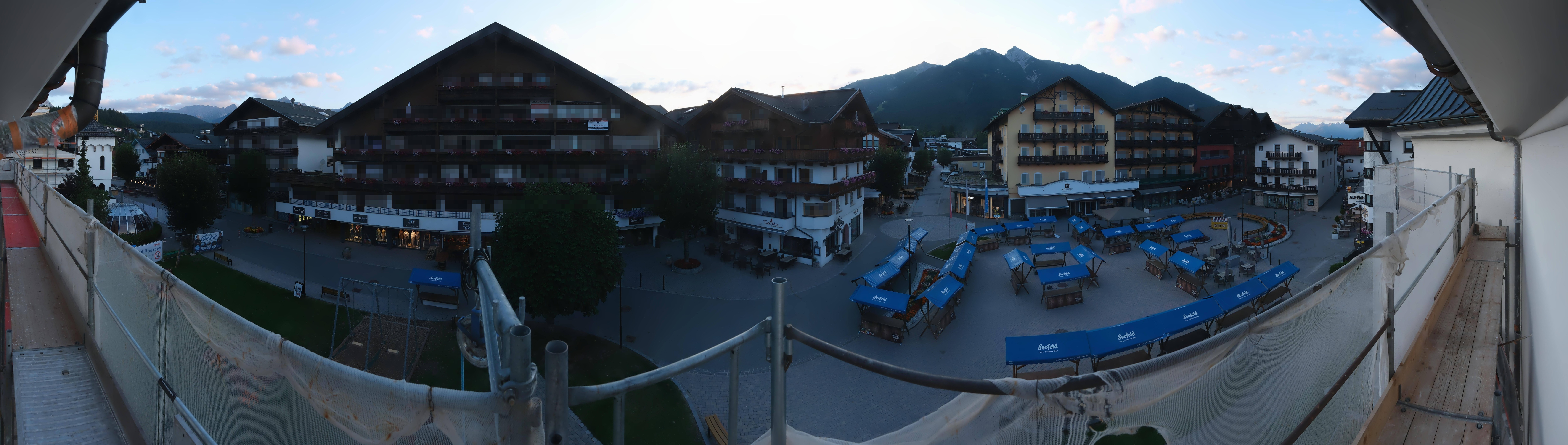 Archiv Foto Webcam Dorfplatz, Seefeld in Tirol
