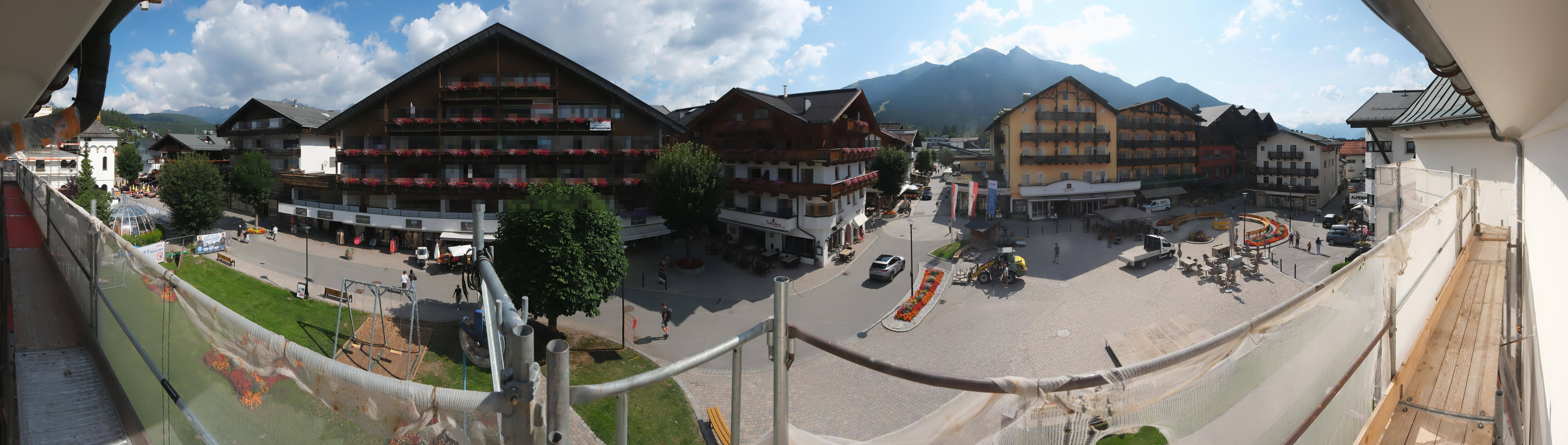 Archiv Foto Webcam Dorfplatz, Seefeld in Tirol
