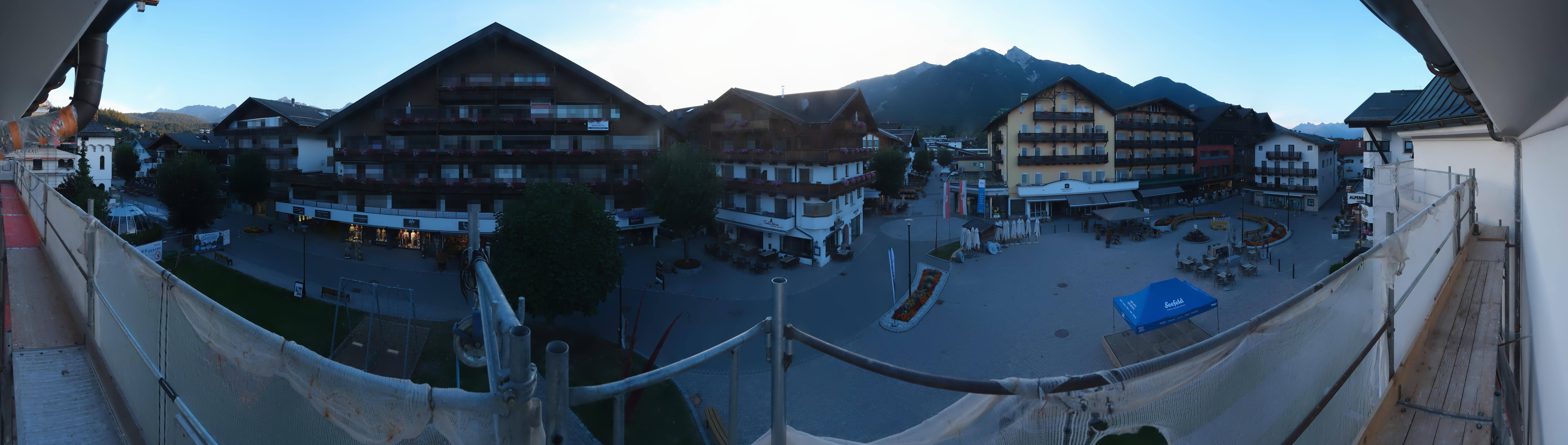Archiv Foto Webcam Dorfplatz, Seefeld in Tirol