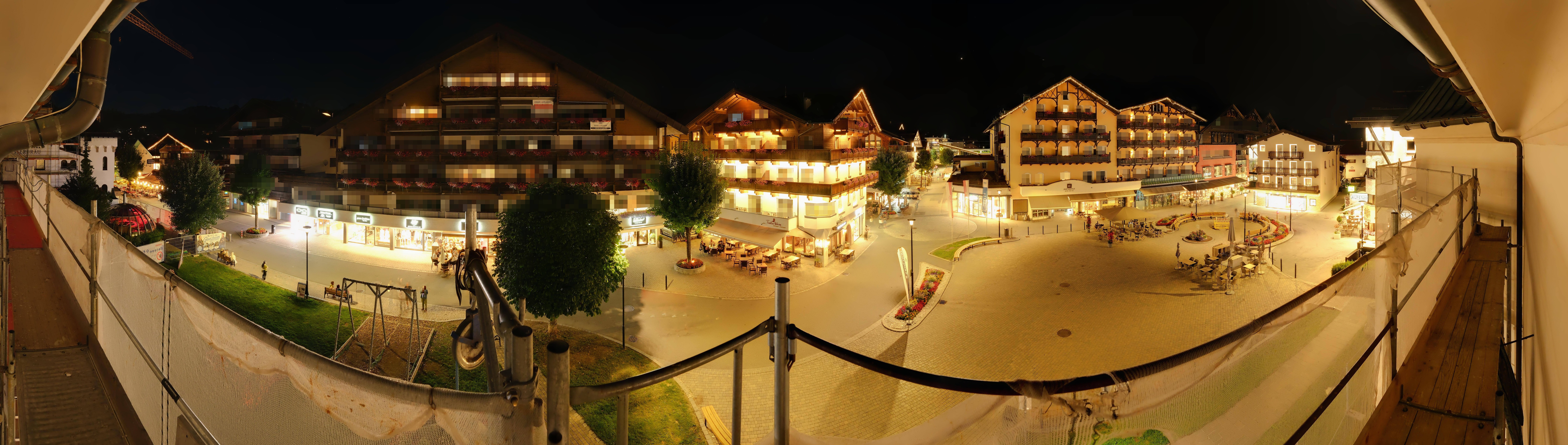 Archiv Foto Webcam Dorfplatz, Seefeld in Tirol