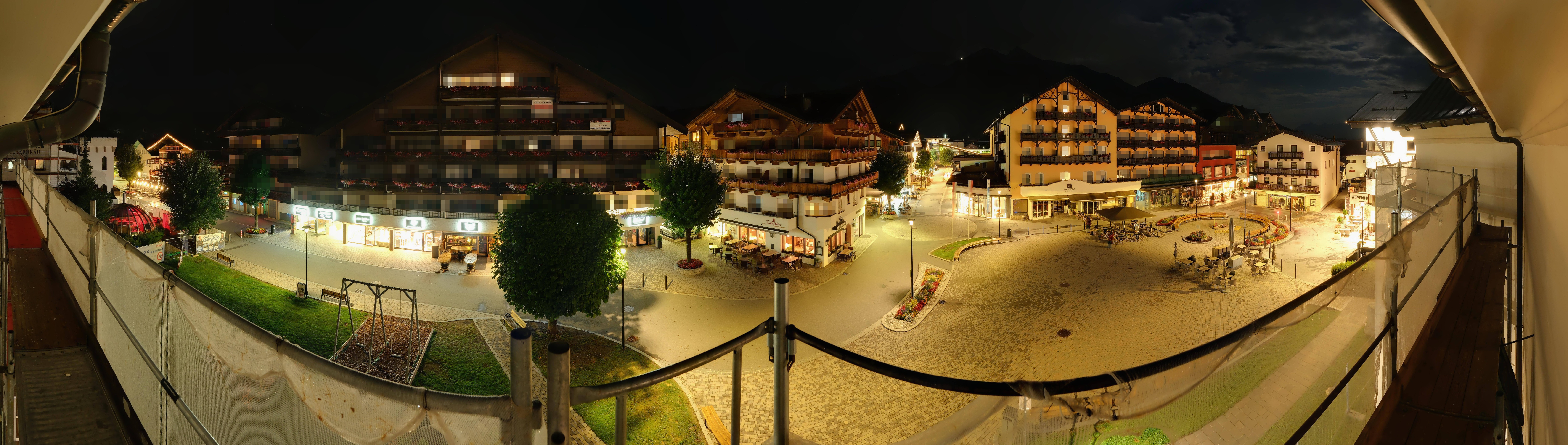 Archiv Foto Webcam Dorfplatz, Seefeld in Tirol