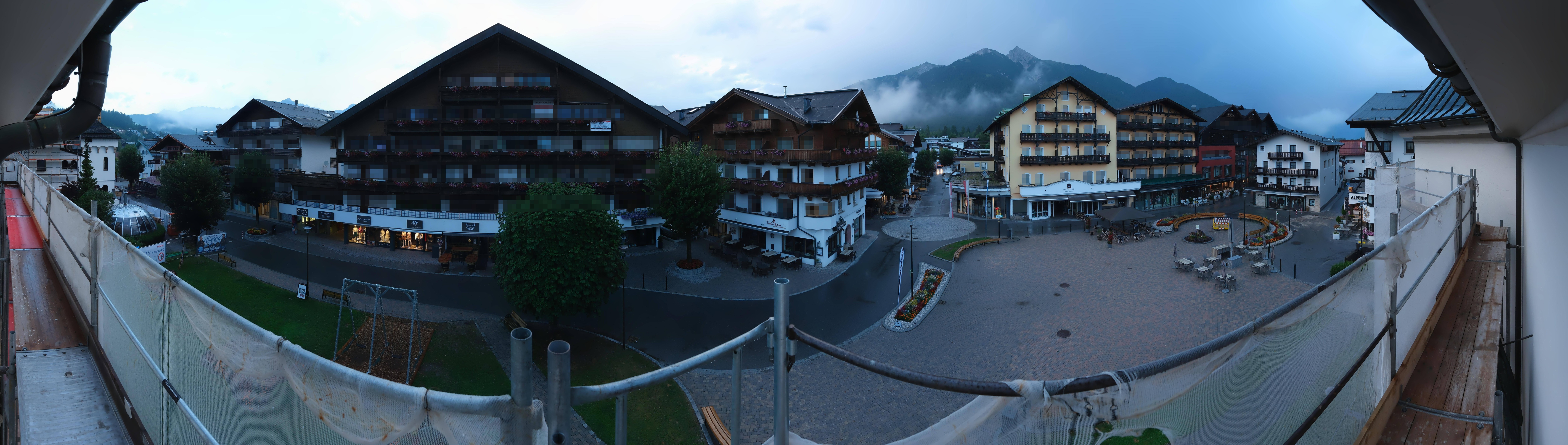 Archiv Foto Webcam Dorfplatz, Seefeld in Tirol