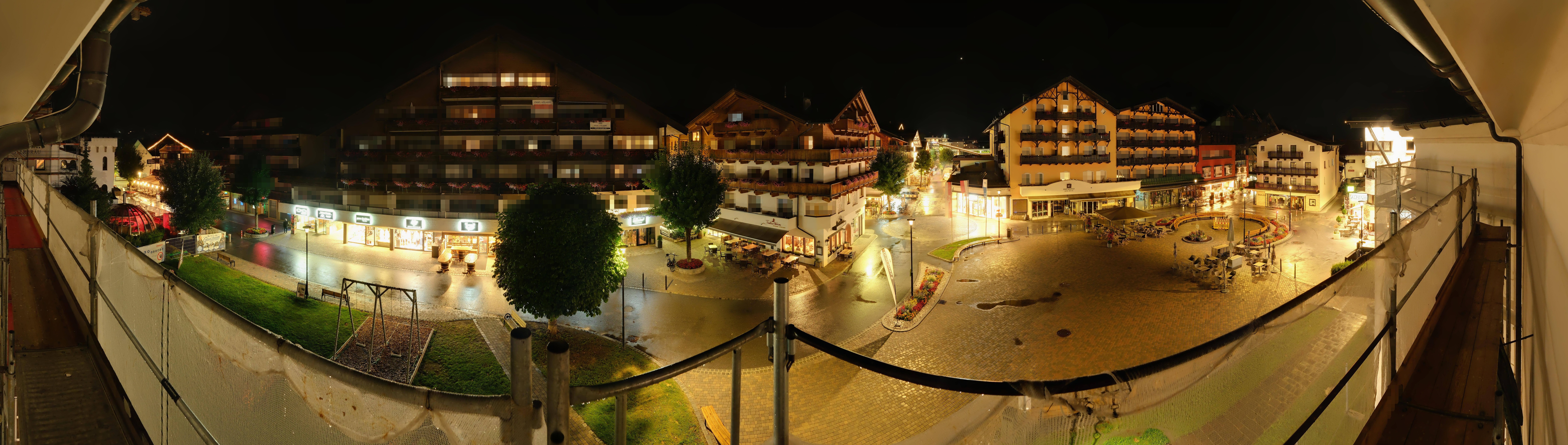Archiv Foto Webcam Dorfplatz, Seefeld in Tirol