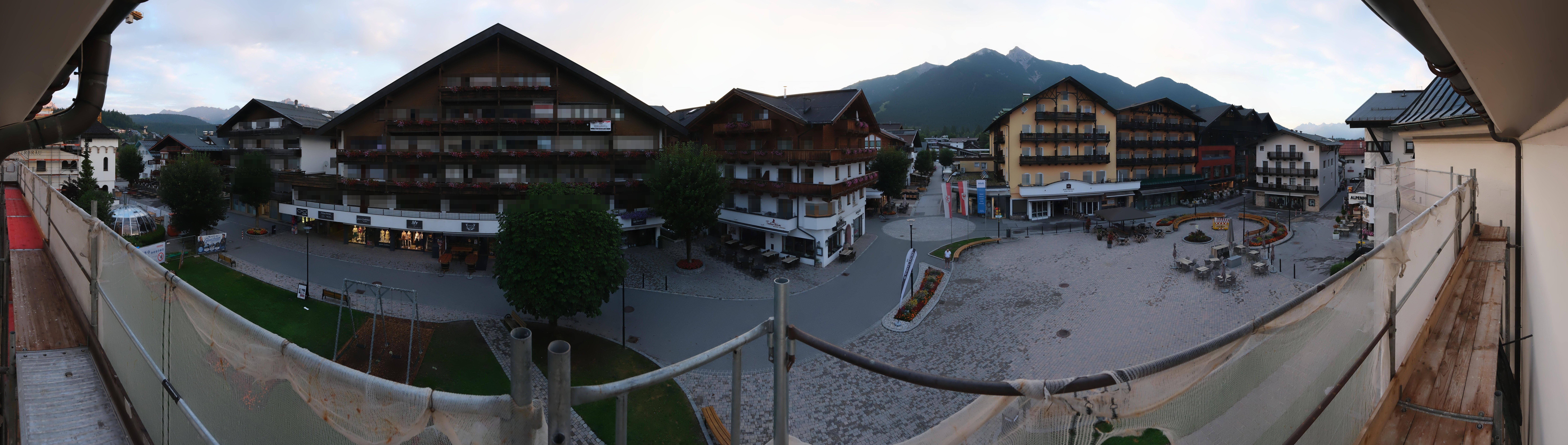 Archiv Foto Webcam Dorfplatz, Seefeld in Tirol