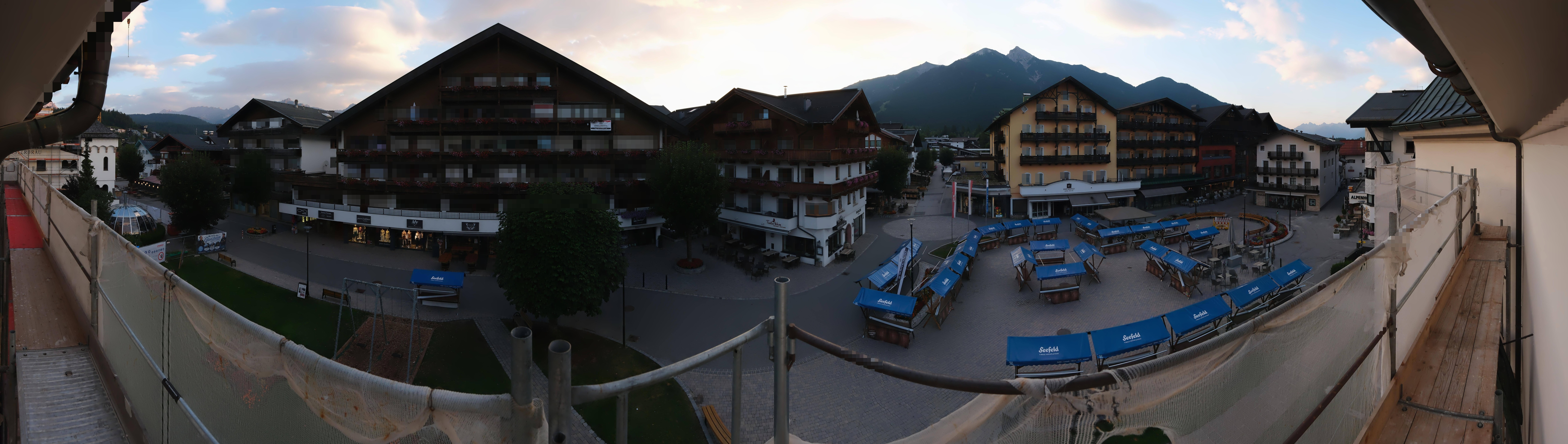 Archiv Foto Webcam Dorfplatz, Seefeld in Tirol