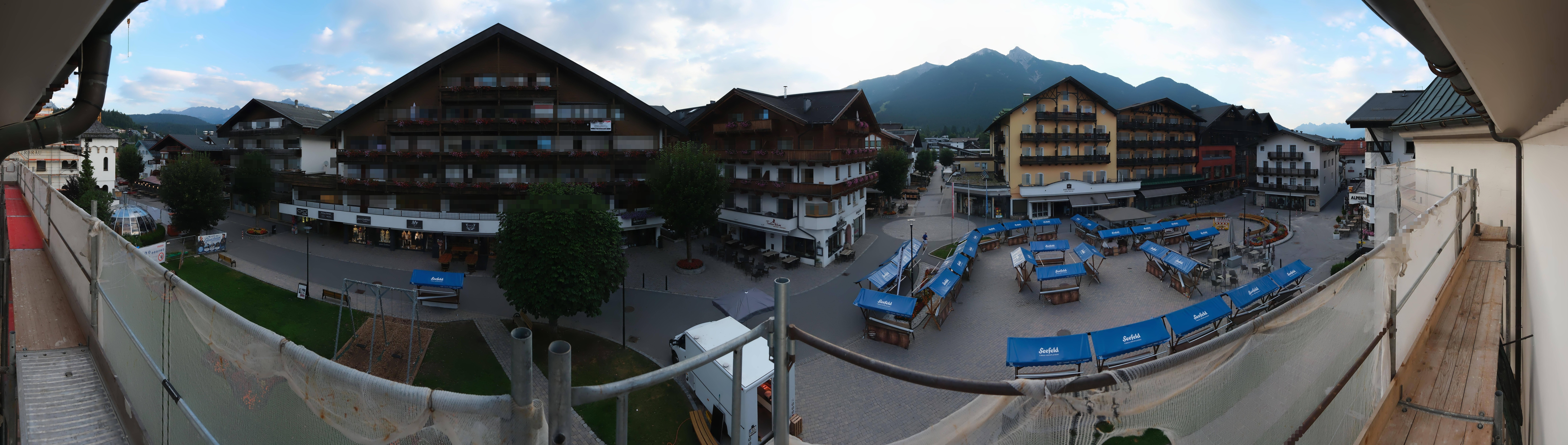 Archiv Foto Webcam Dorfplatz, Seefeld in Tirol