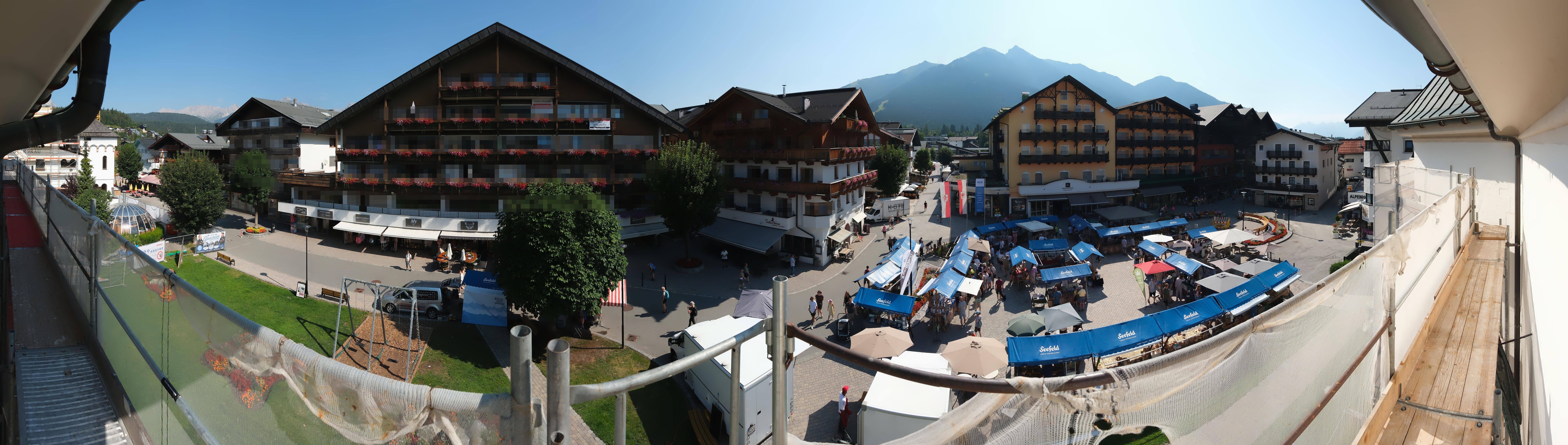 Archiv Foto Webcam Dorfplatz, Seefeld in Tirol