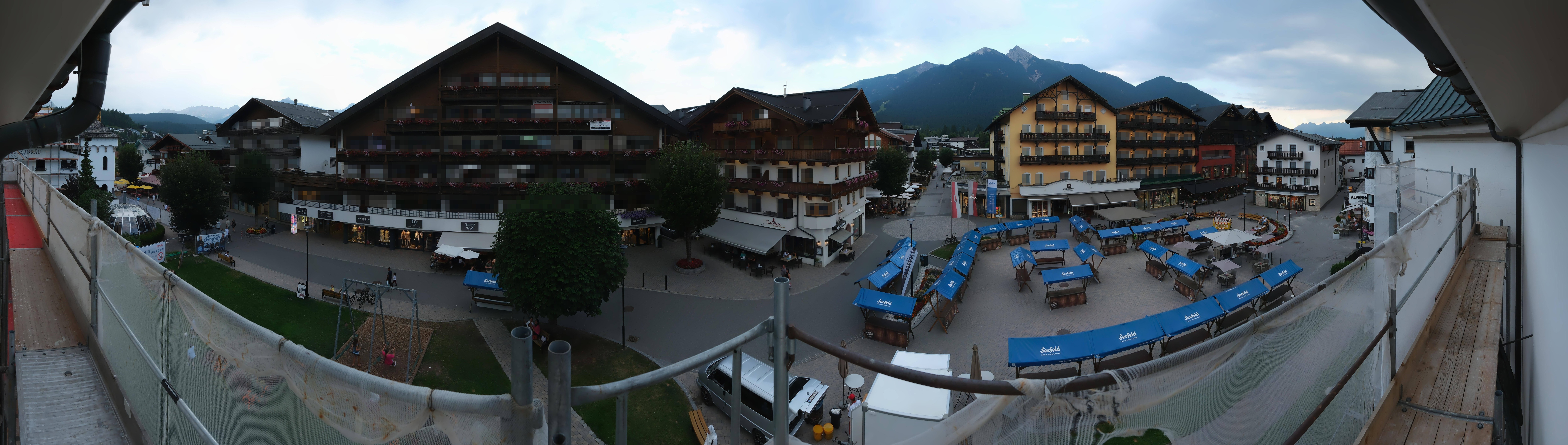 Archiv Foto Webcam Dorfplatz, Seefeld in Tirol