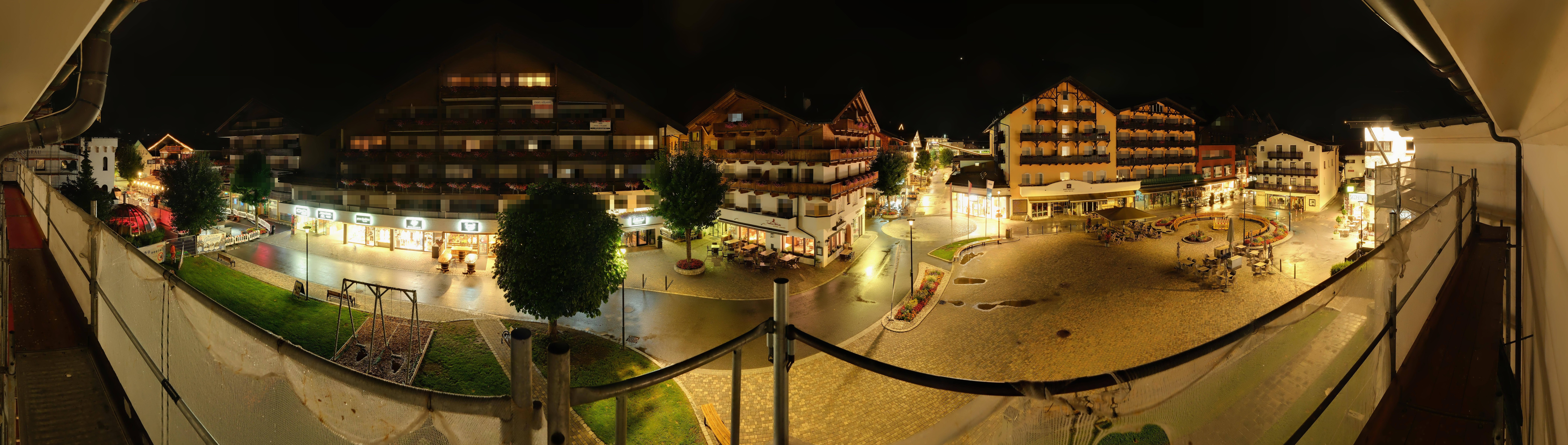 Archiv Foto Webcam Dorfplatz, Seefeld in Tirol
