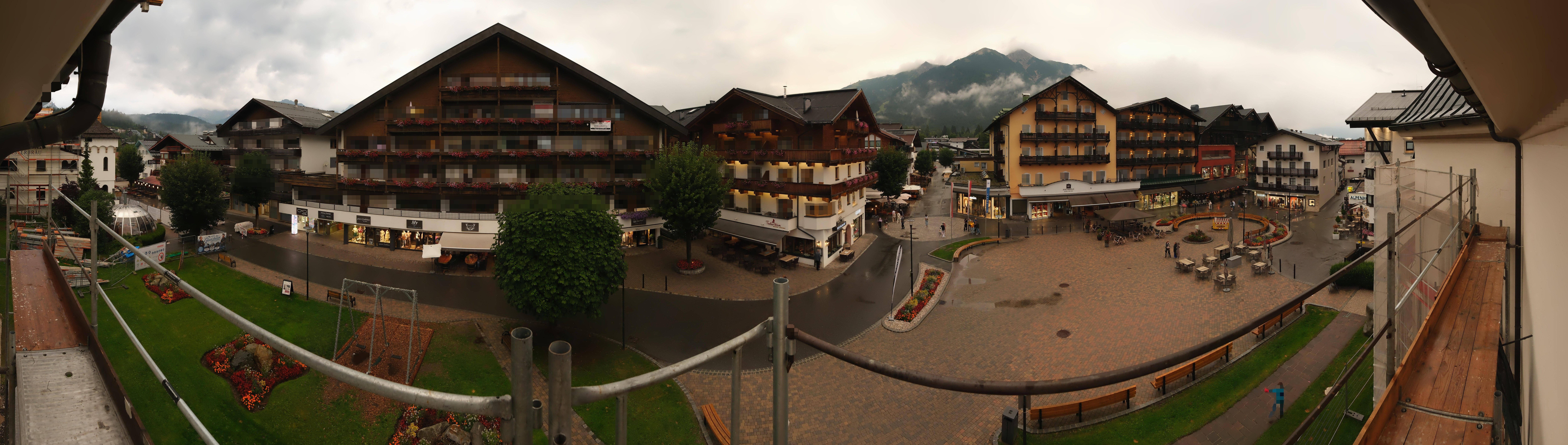 Archiv Foto Webcam Dorfplatz, Seefeld in Tirol