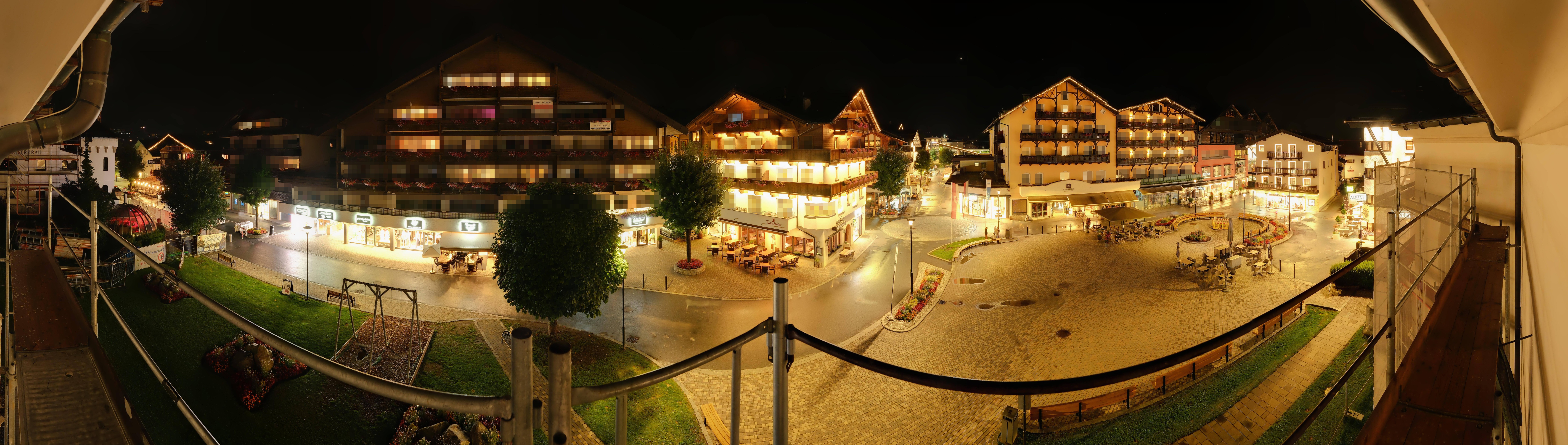 Archiv Foto Webcam Dorfplatz, Seefeld in Tirol