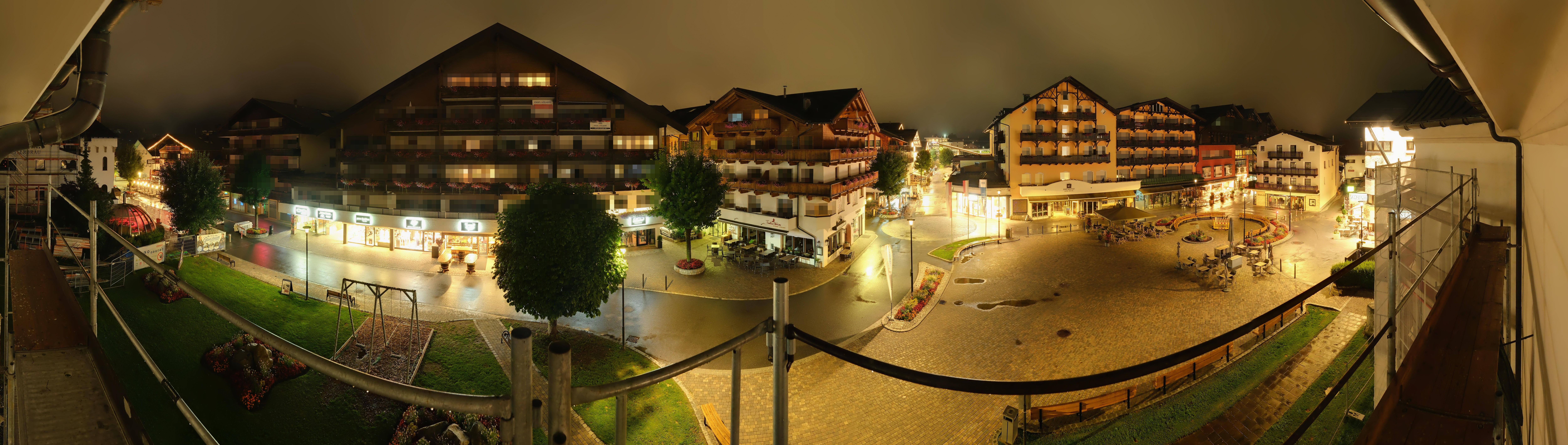 Archiv Foto Webcam Dorfplatz, Seefeld in Tirol