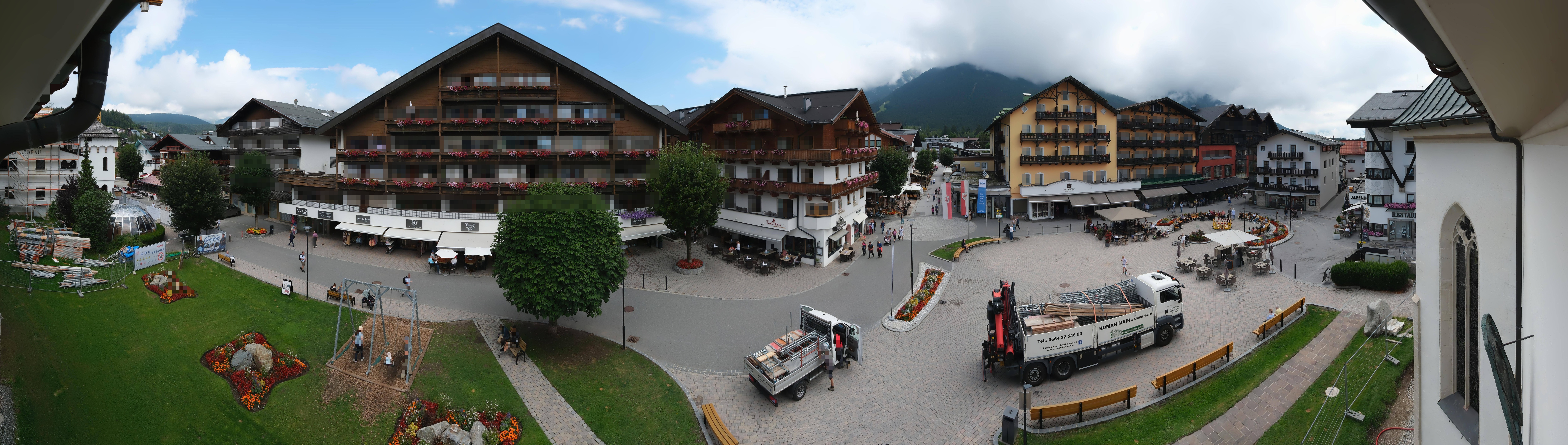 Archiv Foto Webcam Dorfplatz, Seefeld in Tirol