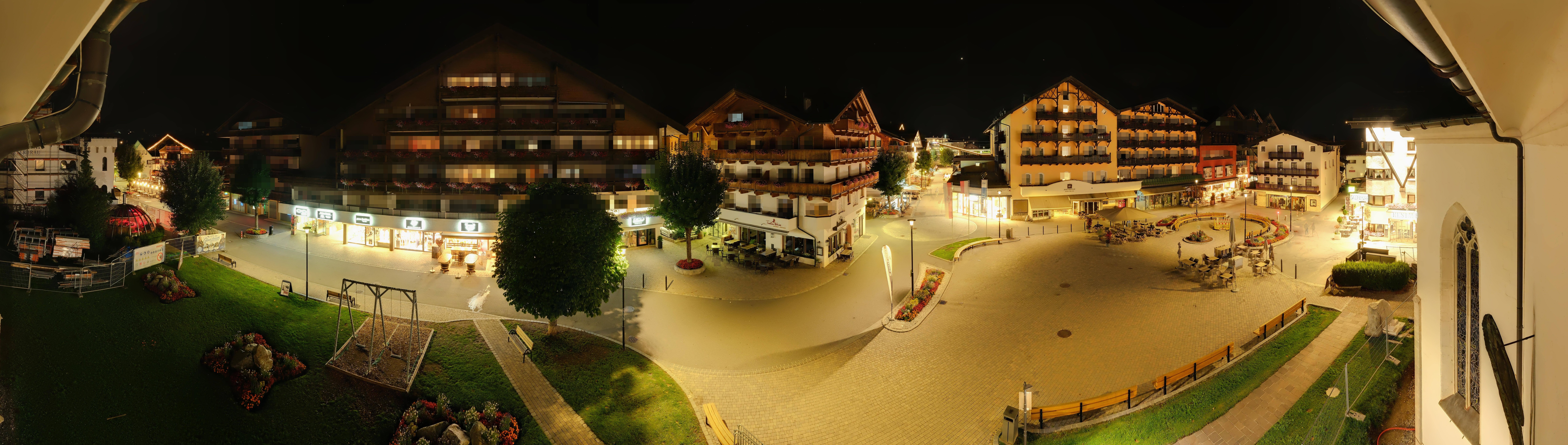Archiv Foto Webcam Dorfplatz, Seefeld in Tirol