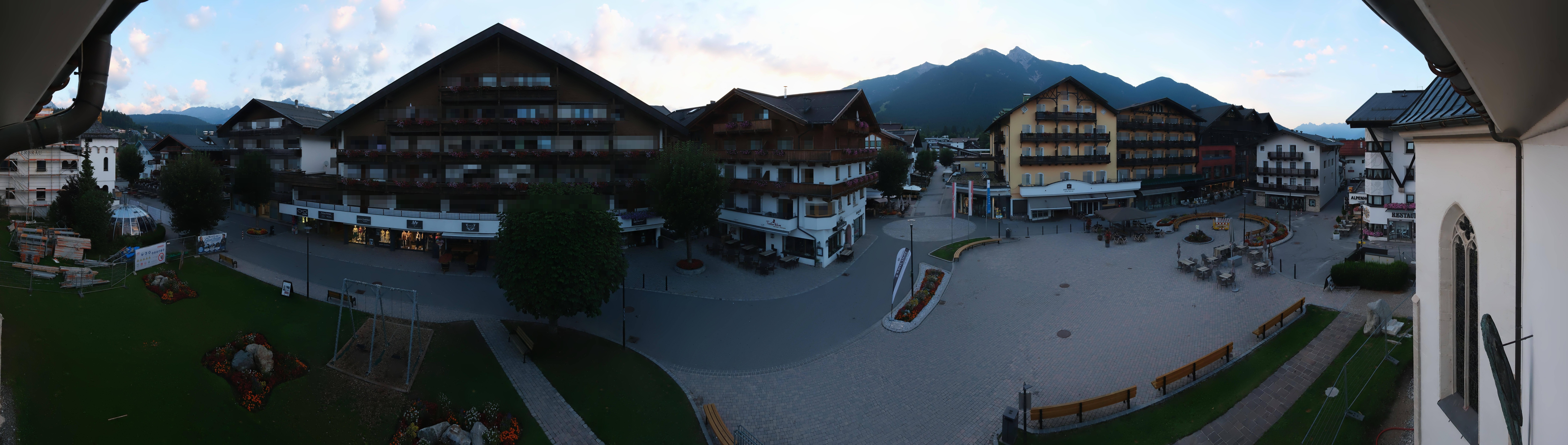 Archiv Foto Webcam Dorfplatz, Seefeld in Tirol