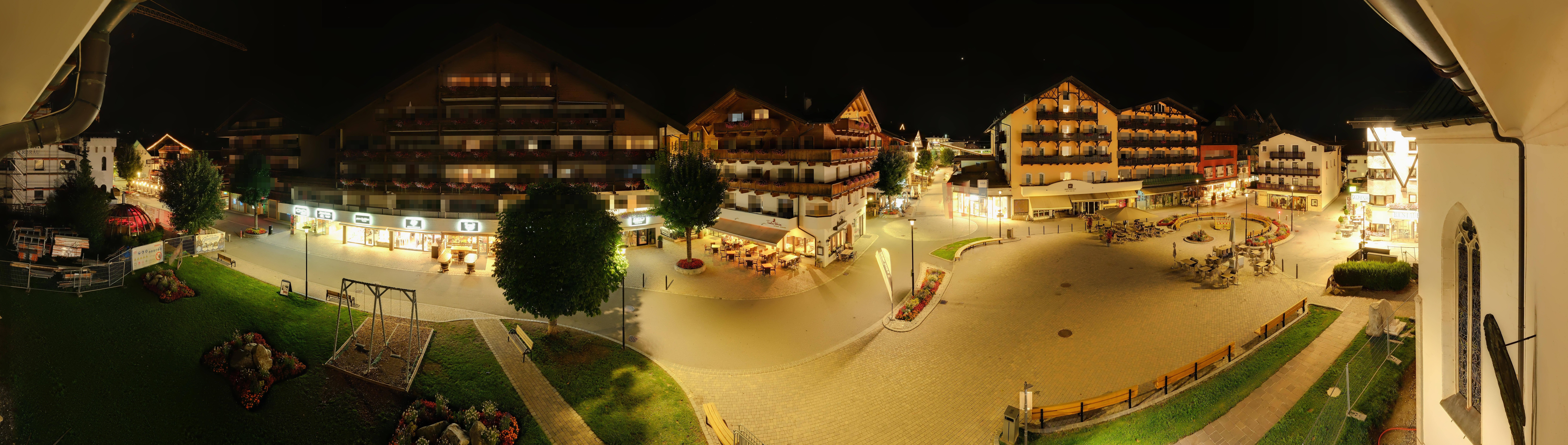Archiv Foto Webcam Dorfplatz, Seefeld in Tirol