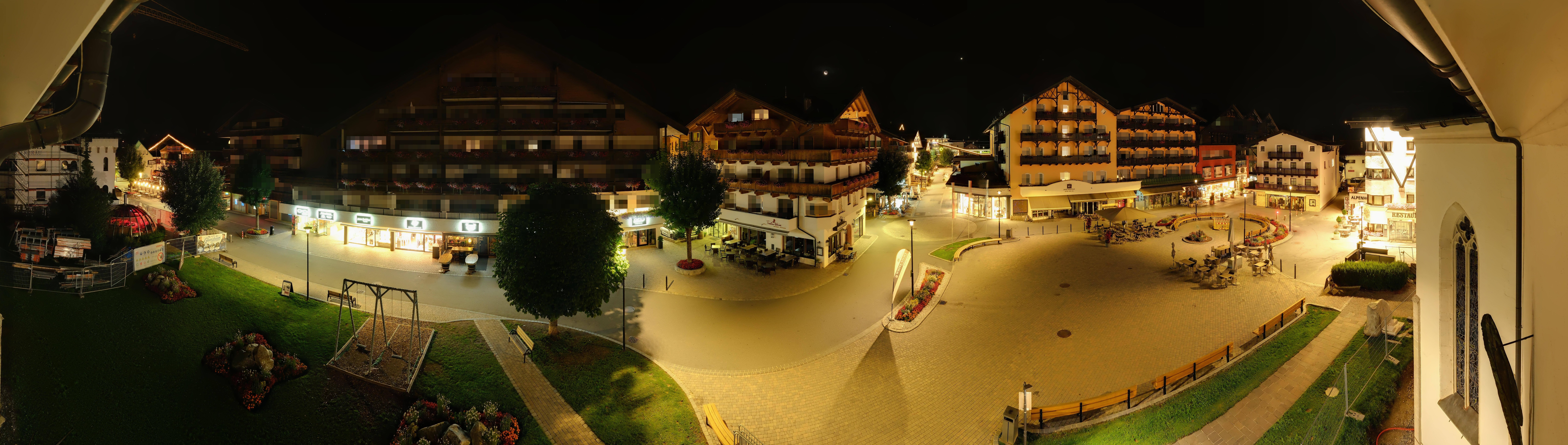 Archiv Foto Webcam Dorfplatz, Seefeld in Tirol