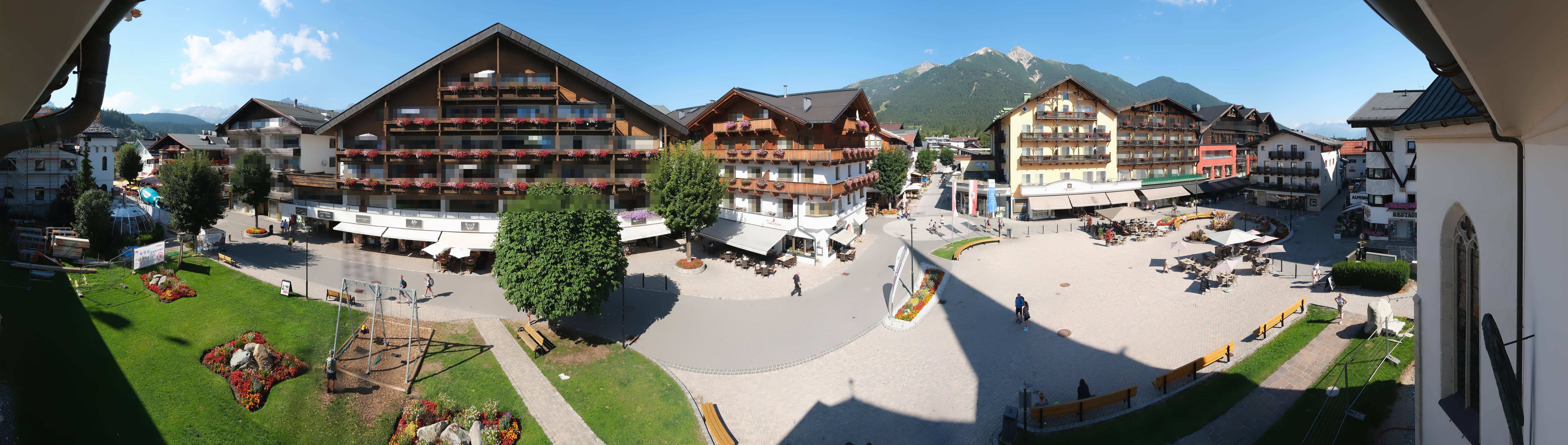 Archiv Foto Webcam Dorfplatz, Seefeld in Tirol