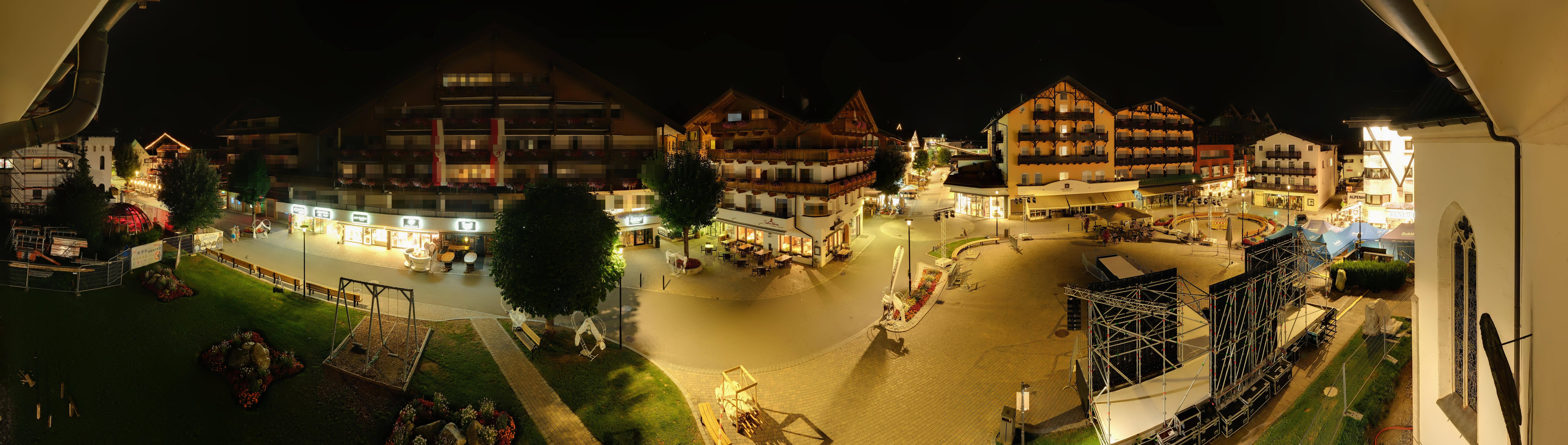 Archiv Foto Webcam Dorfplatz, Seefeld in Tirol