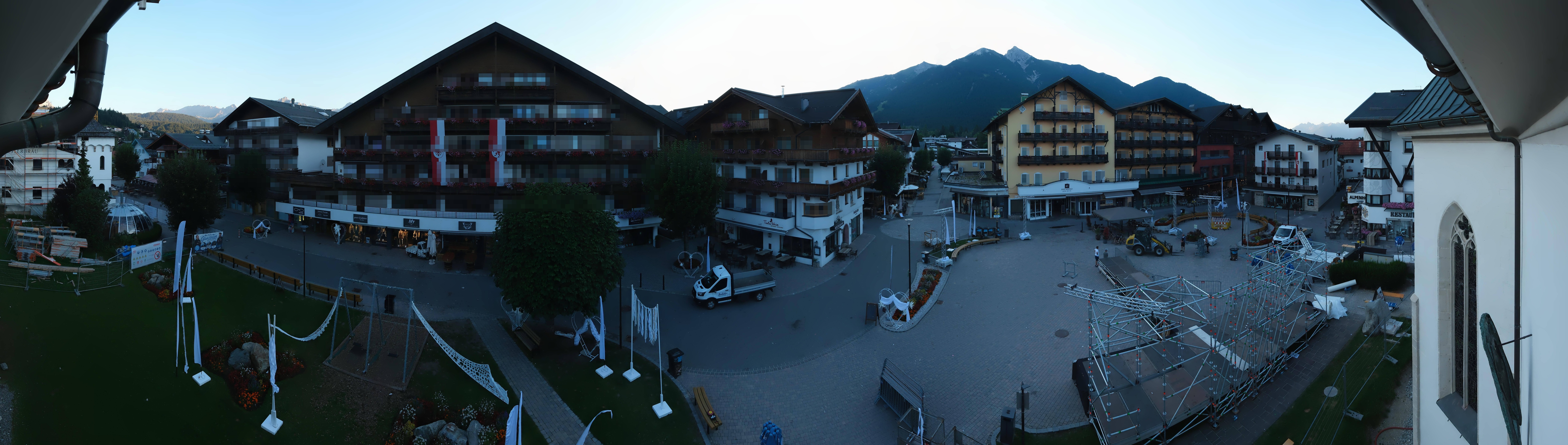Archiv Foto Webcam Dorfplatz, Seefeld in Tirol