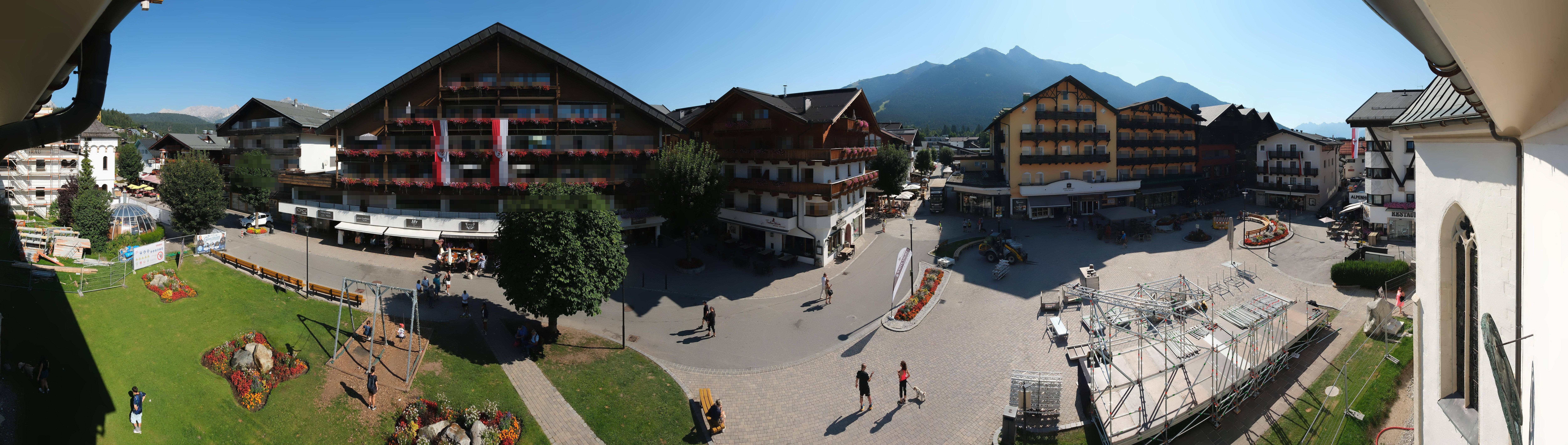 Archiv Foto Webcam Dorfplatz, Seefeld in Tirol